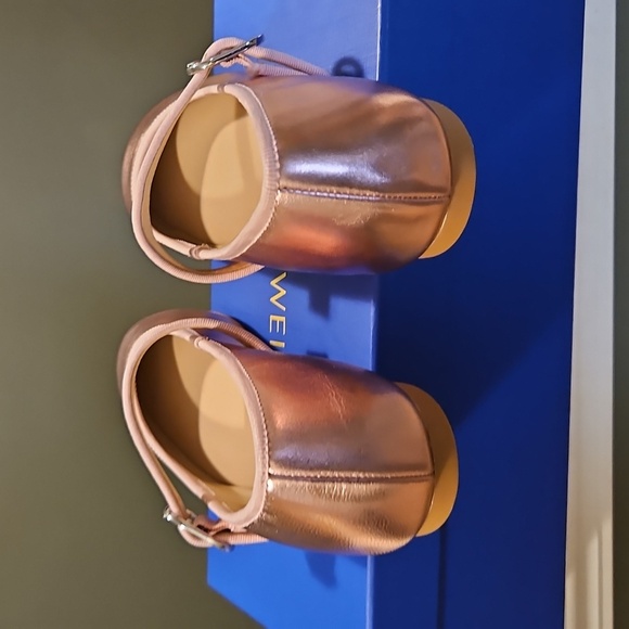 Stuart Weitzman Mary Jane Shoes - Picture 4 of 5